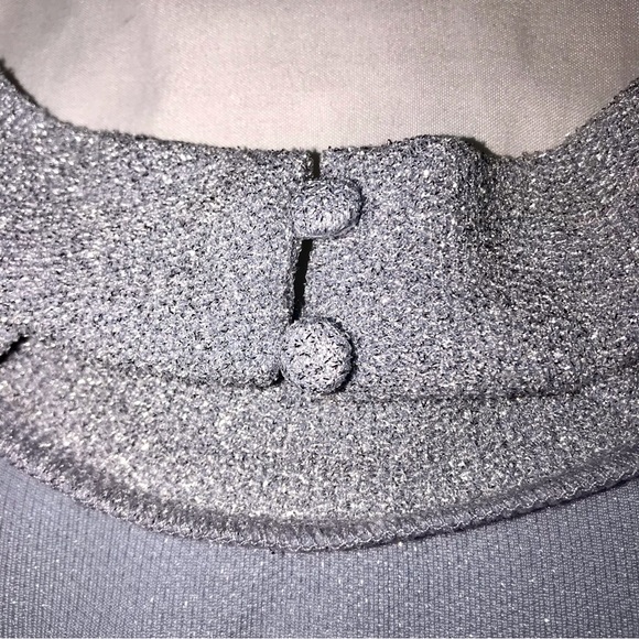 NWT Long Sleeve Mock Neck Cut Out Stretch Crop Top Ice Blue Shimmer - Picture 5 of 10